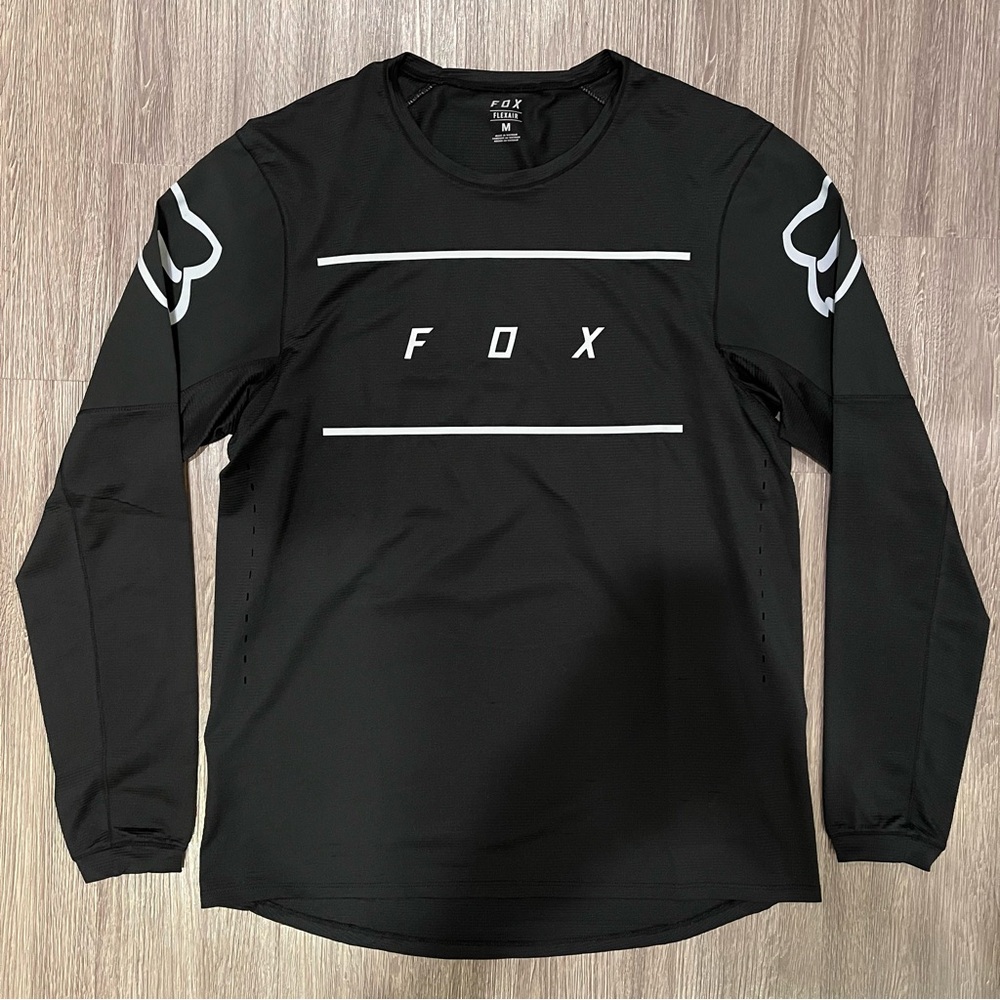 Fox Racing Men’s Flexair Fine Line LS Mountain Bike Jersey - Black Medium